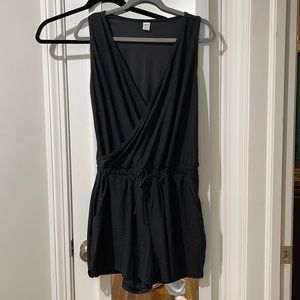 EUC Old Navy Romper